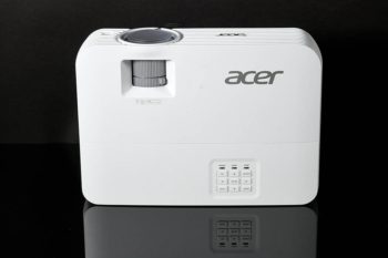 Acer H6815BD Ansicht oben