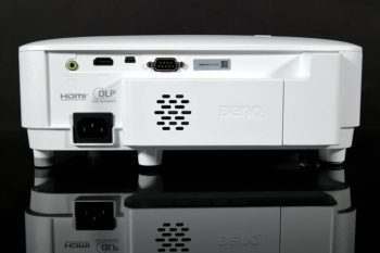 BenQ TH575i Anschlüsse Rückseite