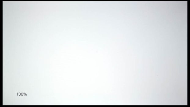 Weißbild: Helligkeitsverteilung und Farbhomogenität