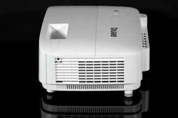 BenQ TH575i Ansicht links