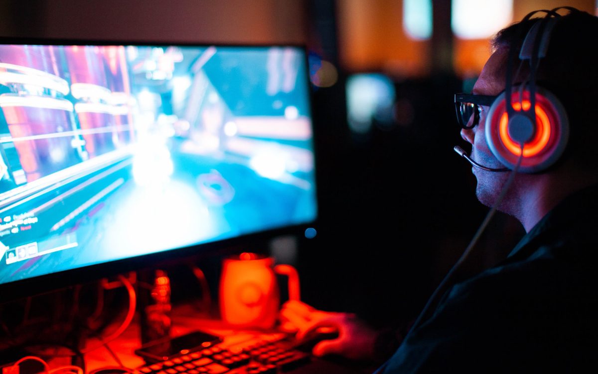 Gaming 27 Zoll (Bild: Sean Do / Unsplash)