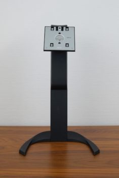 Monitorstandbein von vorn