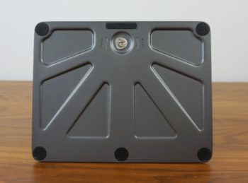 Monitorstandfuß von unten