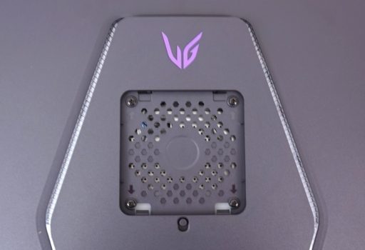 VESA-100-Öffnungen für alternative Befestigungen inklusive Schraube